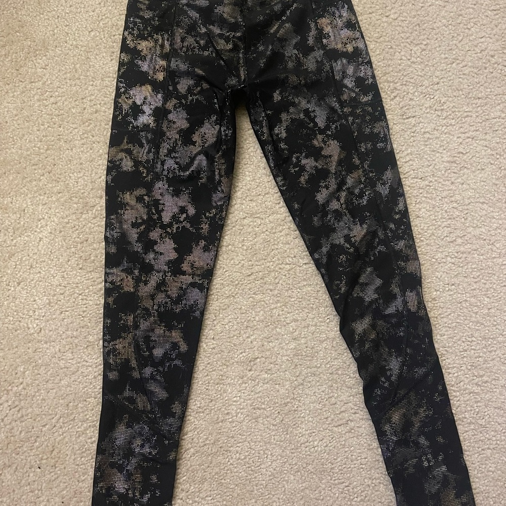 Leggings size small, Victoria Secret sport